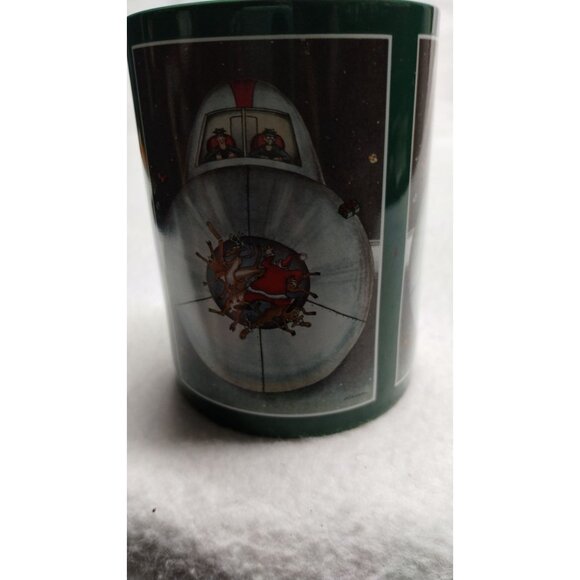 The Far Side Green Ceramic Mug by Gary Larson with Santa & Reindeer Design 1989‎ - Picture 4 of 7
